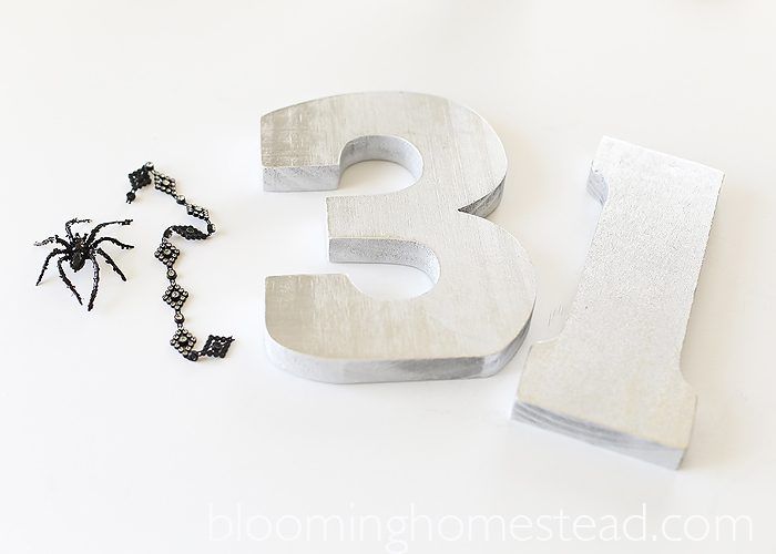 DIY Halloween Craft by Blooming Homestead