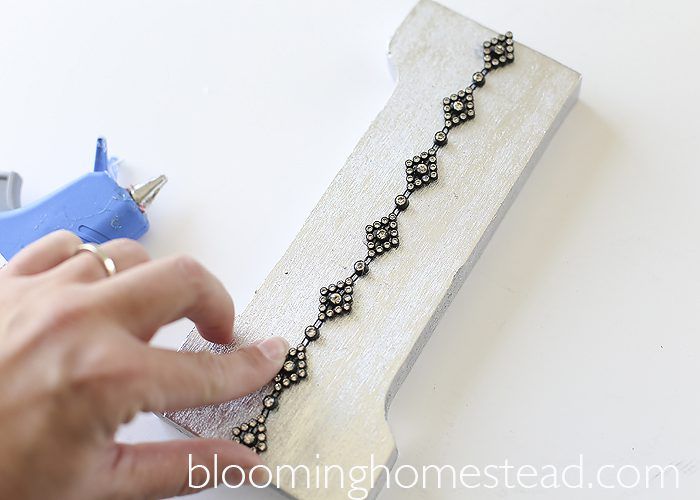 DIY Halloween Craft by Blooming Homestead