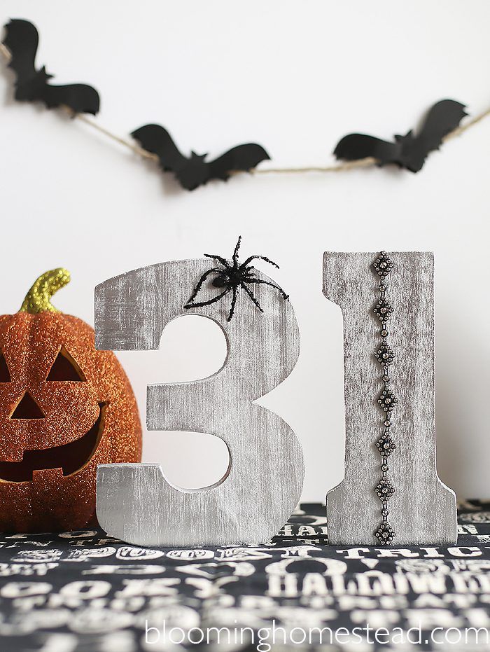 DIY Halloween Craft by Blooming Homestead