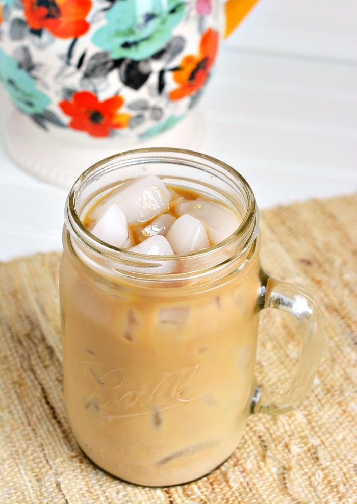 Cold-Brewed-Iced-Coffee