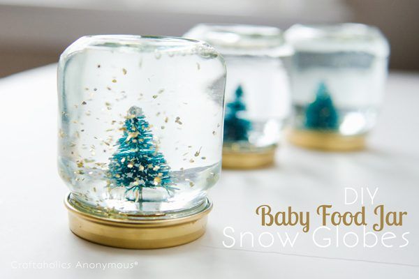 Here are some great ideas to recycle baby food jars and put them to use in fun and creative ways! 